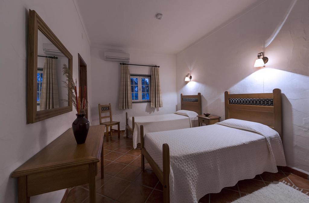 Naveterra-Hotel Rural Аландруал Экстерьер фото
